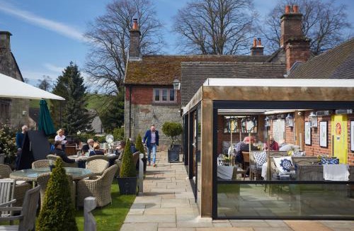 Ellastone Hotel | The Duncombe Arms