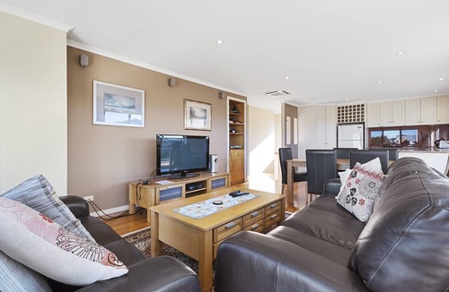 Apollo Bay House | The Dunes 1 - Peaceful