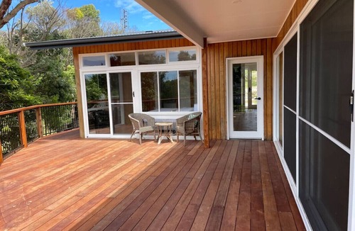 Lake Tyers Beach House | The Dunes *Beachfront* Lake Tyers Beach