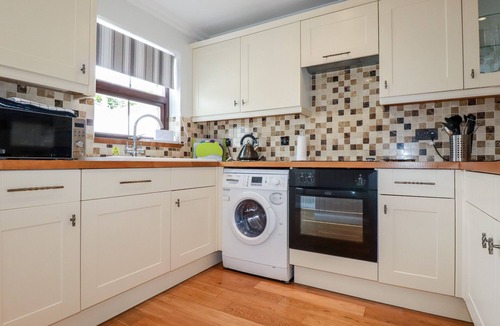 Crantock Cottage | THE DUNES, pet friendly, with a garden in Crantock