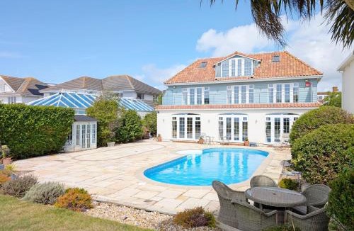 Bognor Regis House | The Dunes - Swimming Pool