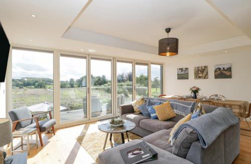 Leominster House | The Dutch Barn