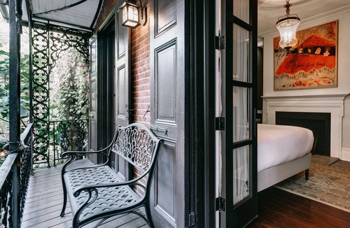 Rittenhouse Row Hotel | The DWIGHT D Hotel