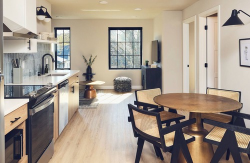 Tenney-Lapham Apartment | The Dylin