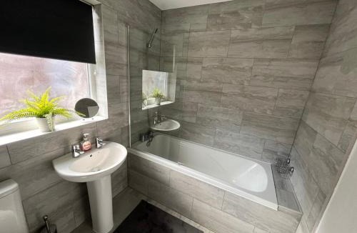 Chapel End Apartment | The E17 Suite