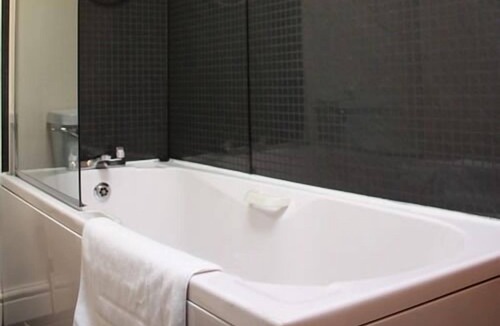 Staveley Hotel | The Eagle and Child Inn