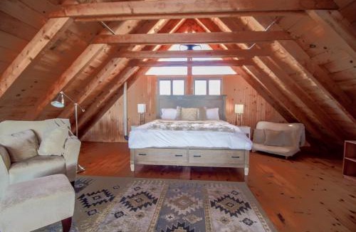 Waldoboro House | The Eagle's Nest