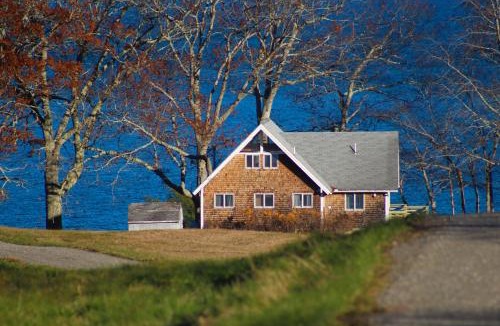 Waldoboro House | The Eagle's Nest