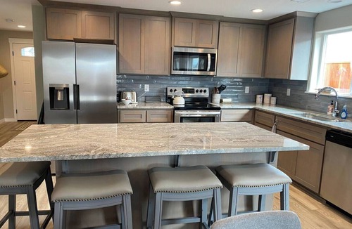 Eagle Point House | The Eagles Nest in Eagle Point