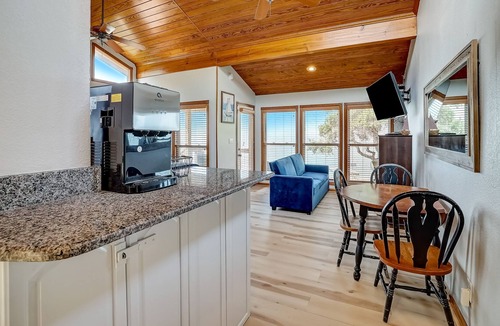 Silver Creek Village Cottage | The Eagles Nest on Lake Buchanan Dam | Cottage in Burnet