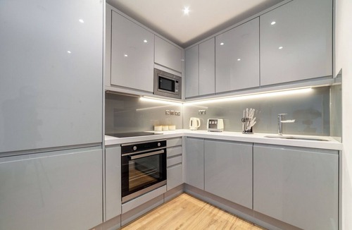 Hanger Hill Apartment | The Ealing Luxury Flat