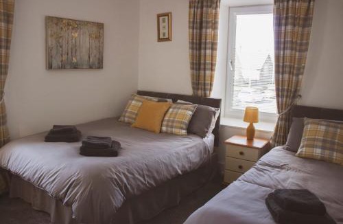 Bridge Of Earn Hotel | THE EARN HOTEL