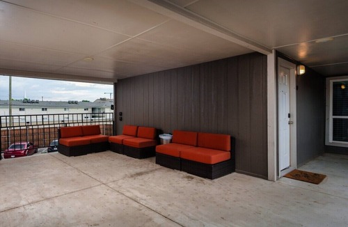 Knox - Henderson Condo | The East Dallas Retreat