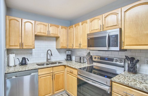 Carrboro House | The Easy Walk in Carrboro: 3BR near UNC & Downtown