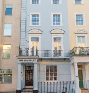 Warwick Hotel | The Eaton Townhouse