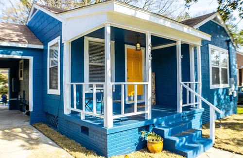 Hattiesburg House | The Eclectic Cottage - Bike the Trace
