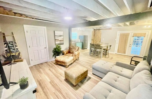 College Station House | The Eclectic - "treehouse" - B