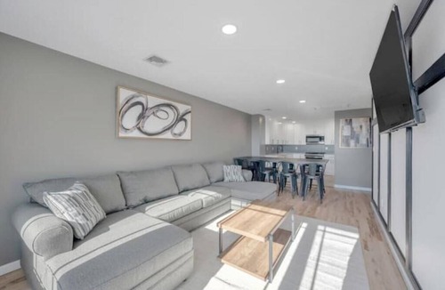 Long Beach House | The Eden - Beachfront