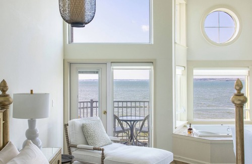 Midtown Ocean City Hotel | The Edge at Fager's Island