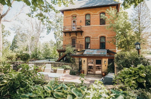 Galena House | The Edward - A Modern/Historic Luxury Escape