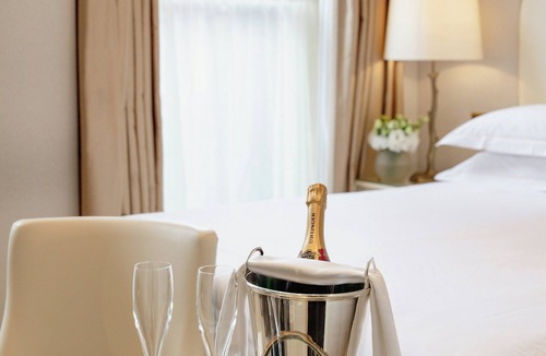 Brompton & Hans Town Hotel | The Egerton House Hotel
