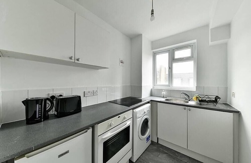 Brompton & Hans Town Apartment | The Elden - No 9 - Fairway Hosting