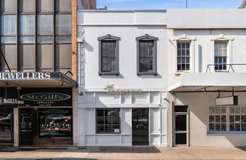 Geelong Hotel | The Electric Hotel