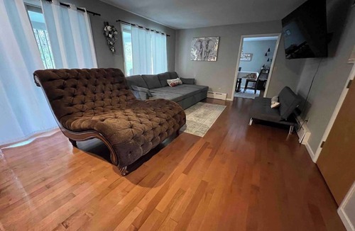 Dauberville House | The Elegant Retreat.