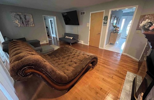 Dauberville House | The Elegant Retreat.