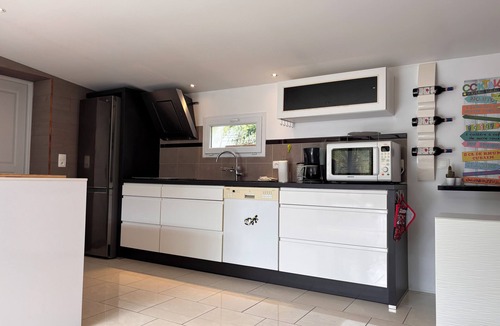 Vivonne House | The Elephant House in Vivonne