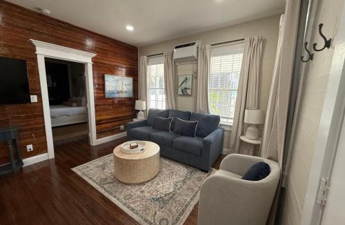 Meadows House | The Elizabeth Suite