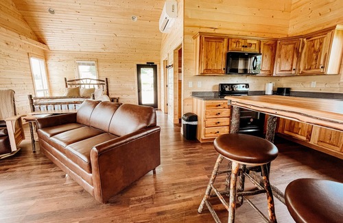 Bethany Cabin | The Elk Cabin - Hidden Acres Cabins