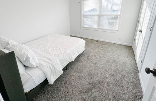 Sharon Grove House | The Elkton Townhome