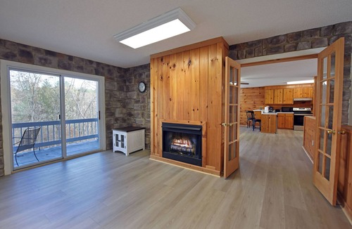 Ellijay Hotel | The Ellijay Resort