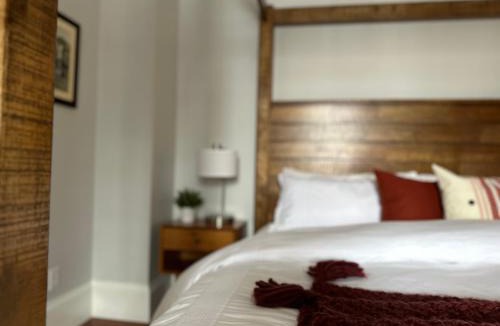 Colchester Bed & Breakfast | The Ellis Inn