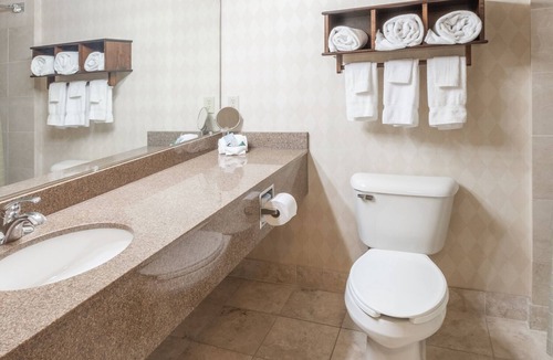 Oxford Hotel | The Elms Hotel