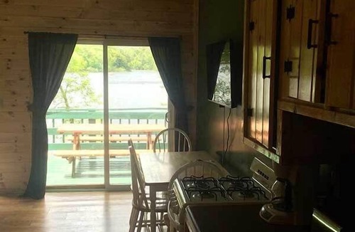 Lake Luzerne-Hadley Cottage | The Elms Waterfront Cottages
