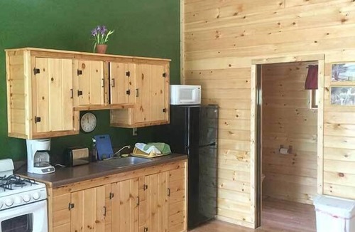 Lake Luzerne-Hadley Cottage | The Elms Waterfront Cottages