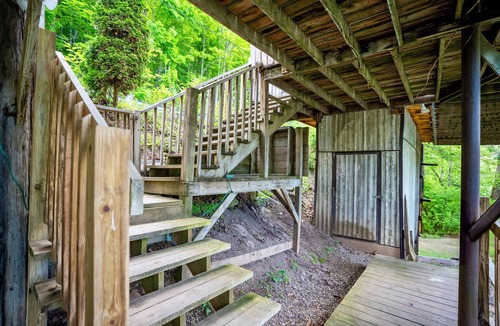 Talcott House | The Eloise - Stylish 3BR, 2 Bath Cottage on Greenbrier River, WV incl. AC, WiFi