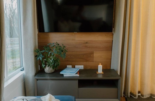 Fotheringhay Cabin | The Elton, Rockingham Forest