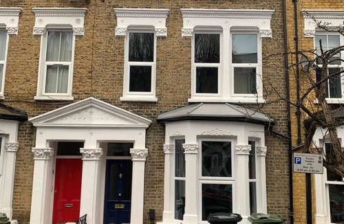 Oval House | The Embassy View Rooms