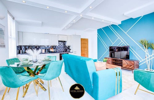 Sutton Central Apartment | The Emerald , 1 Bed Apartment, High St, Sutton