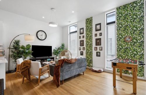Fort Worth House | The Emerald 3BD In the Heart of Magnolia