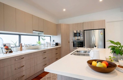 Kilaben Bay House | The Emerald Bower in Killaben Bay