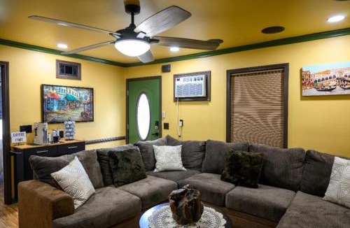 West Columbia Apartment | The Emerald Den