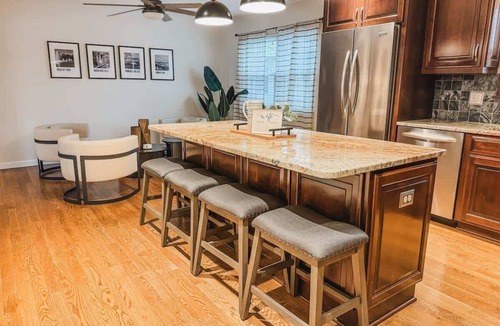 Dublin House | The Emerald Escape with 4 bedrooms 2 baths