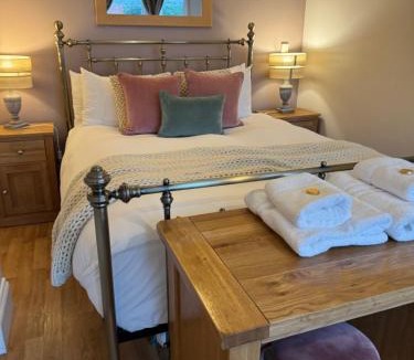 Edgbaston Apartment | The Emerald Suite, Birmingham