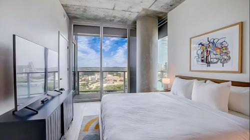 Rainey Street Historic District House | The Emma Penthouse Mohawk by AvantStay