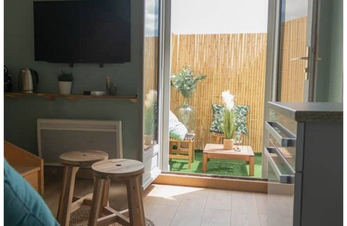 Saint-Jean-de-Vedas Apartment | ★The Emoticause★ Zen and Cozy Apartment in Montpellier