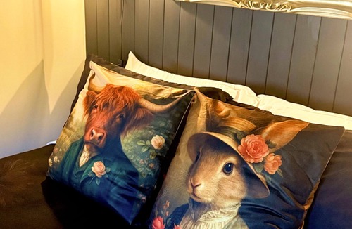 Sainte-Agathe-des-Monts Bed & Breakfast | The enchanted landmark
